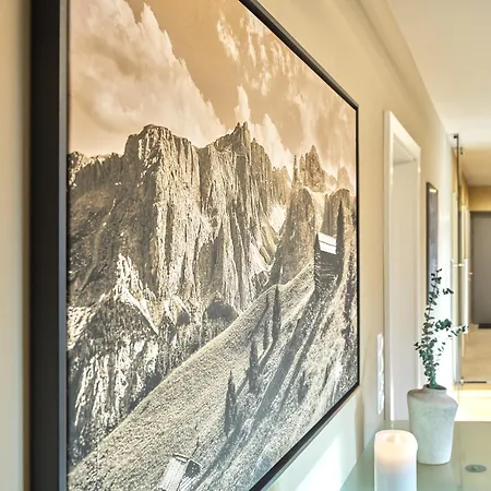 Mountain Lover Two Apartment